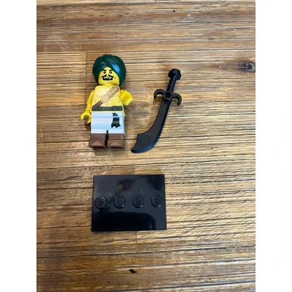 Lego Minifigure Series 16 Desert Warrior‎ Retired Collectible - Picture 3 of 4
